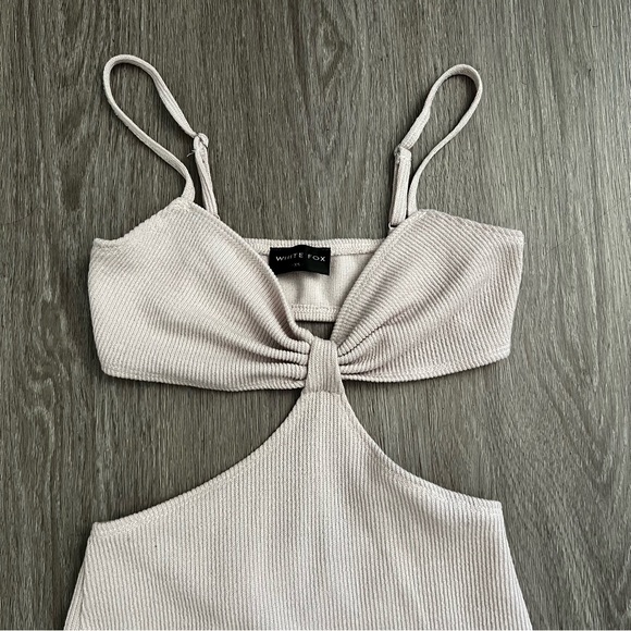 White Fox Boutique Midi Dress - Picture 2 of 7